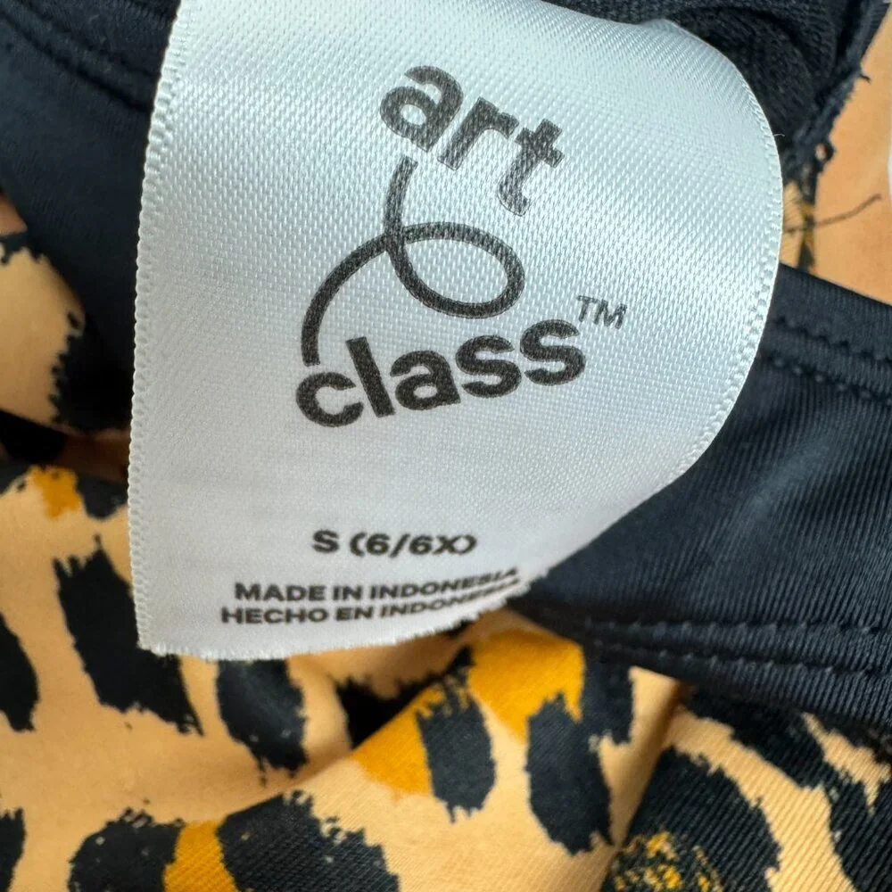 One Piece Swimsuit Size S ( 6/6X)  Black / Animal print